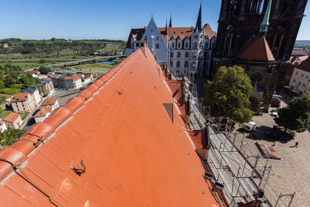 Dach vom Kornhaus ist fertig