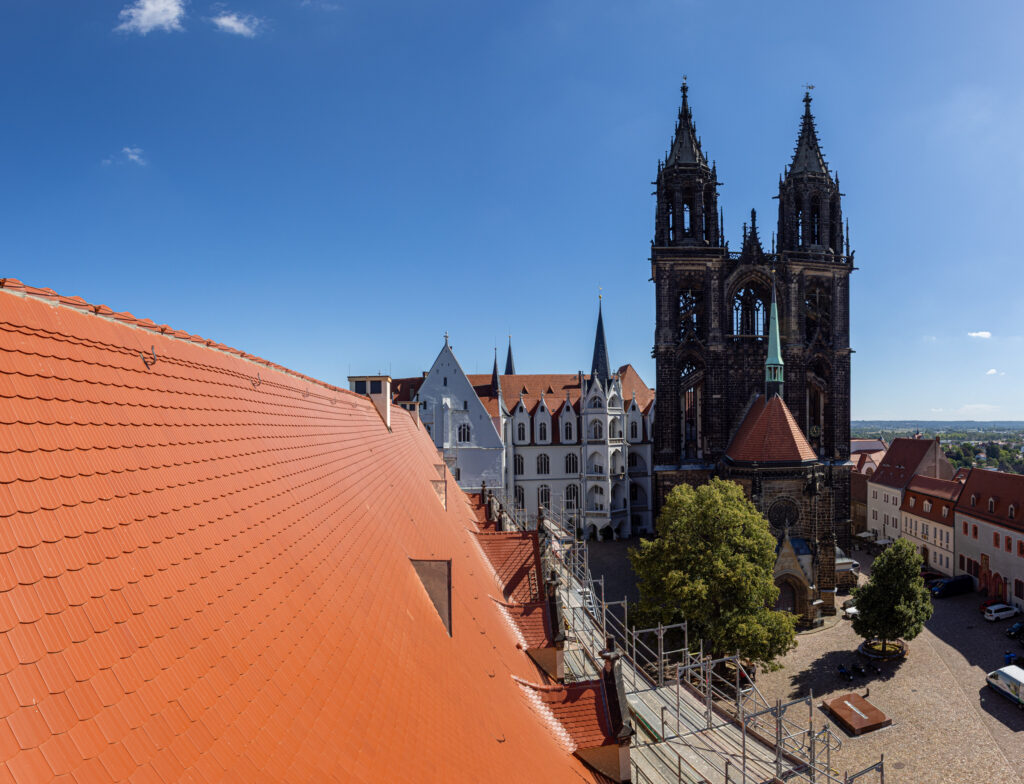 Dach vom Kornhaus ist fertig